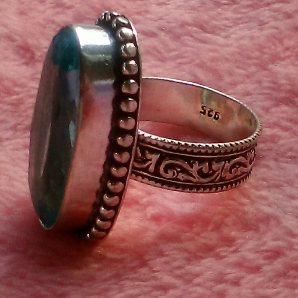 Stunning Aqua Marine Size 8 Statement Ring - Picture 4 of 8